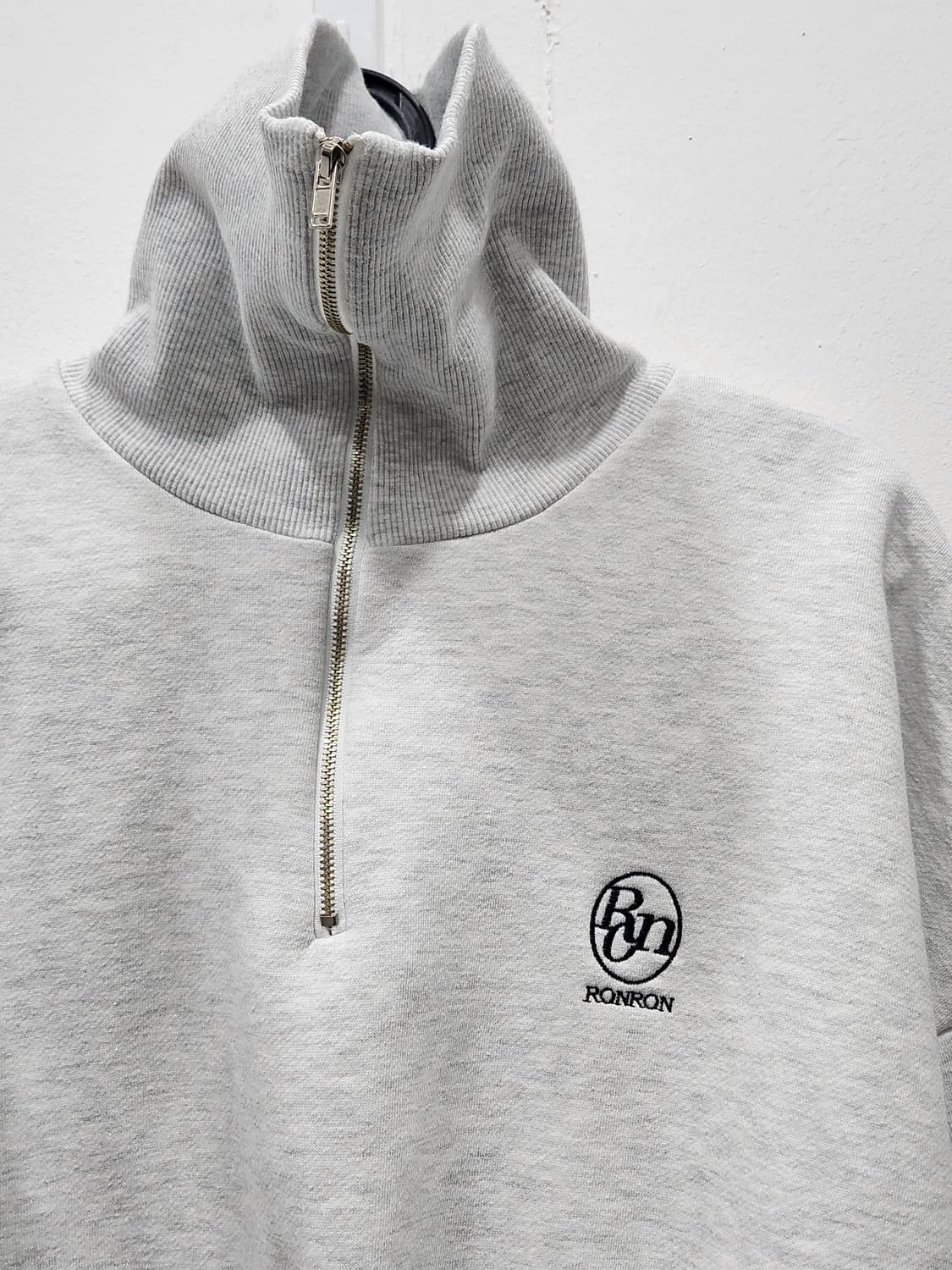 론론 반집업 크롭 기모 맨투맨  F  상품이미지3