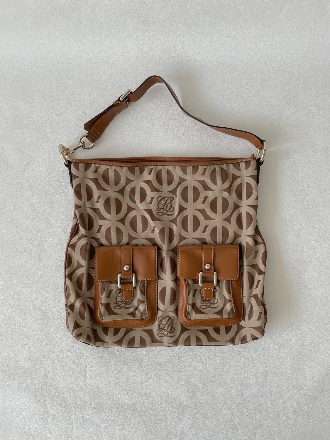 루이까또즈(Louisquatorze) 모노그램 숄더백 상품이미지1