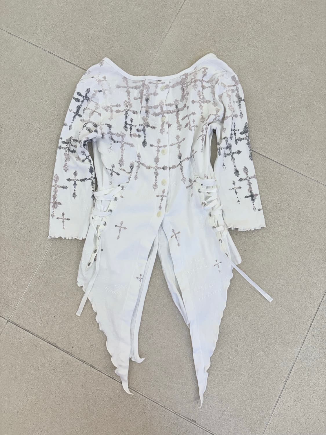 H.naoto 십자 크로스 롱슬리브 상품이미지5