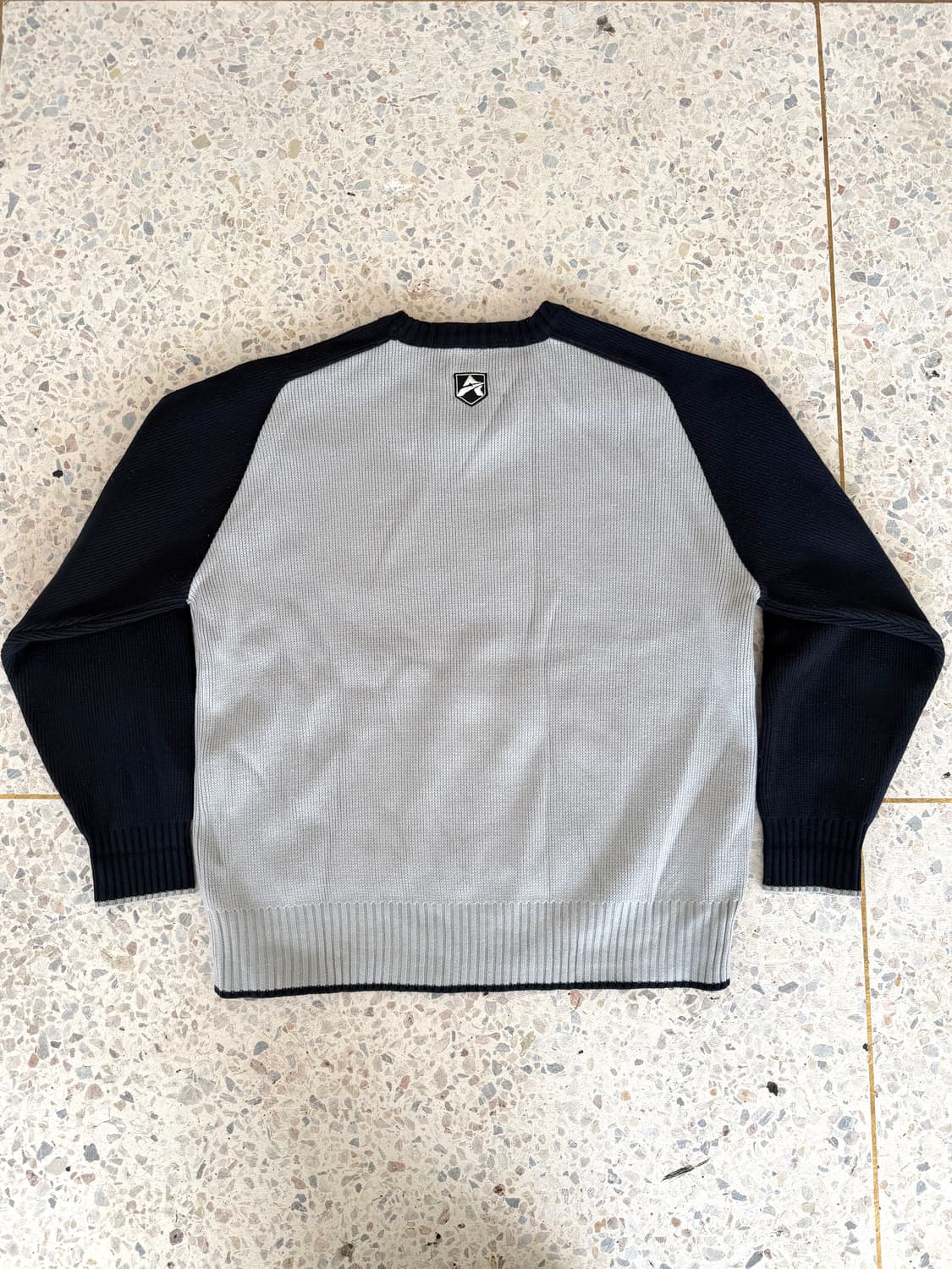 Avirex 로고 니트 (배색 래글런 스타일) 상품이미지6