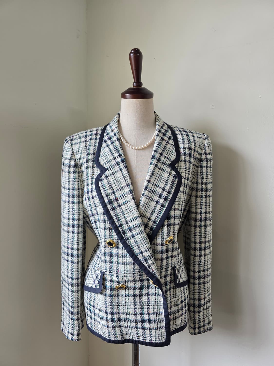 스위스 WEISBROD-ZURRER 트위드 자켓 / 금장 버튼 클래식 라 상품이미지2