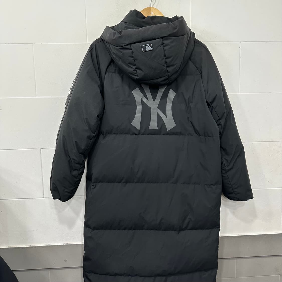 MLB 뉴욕양키즈 롱패딩 상품이미지7