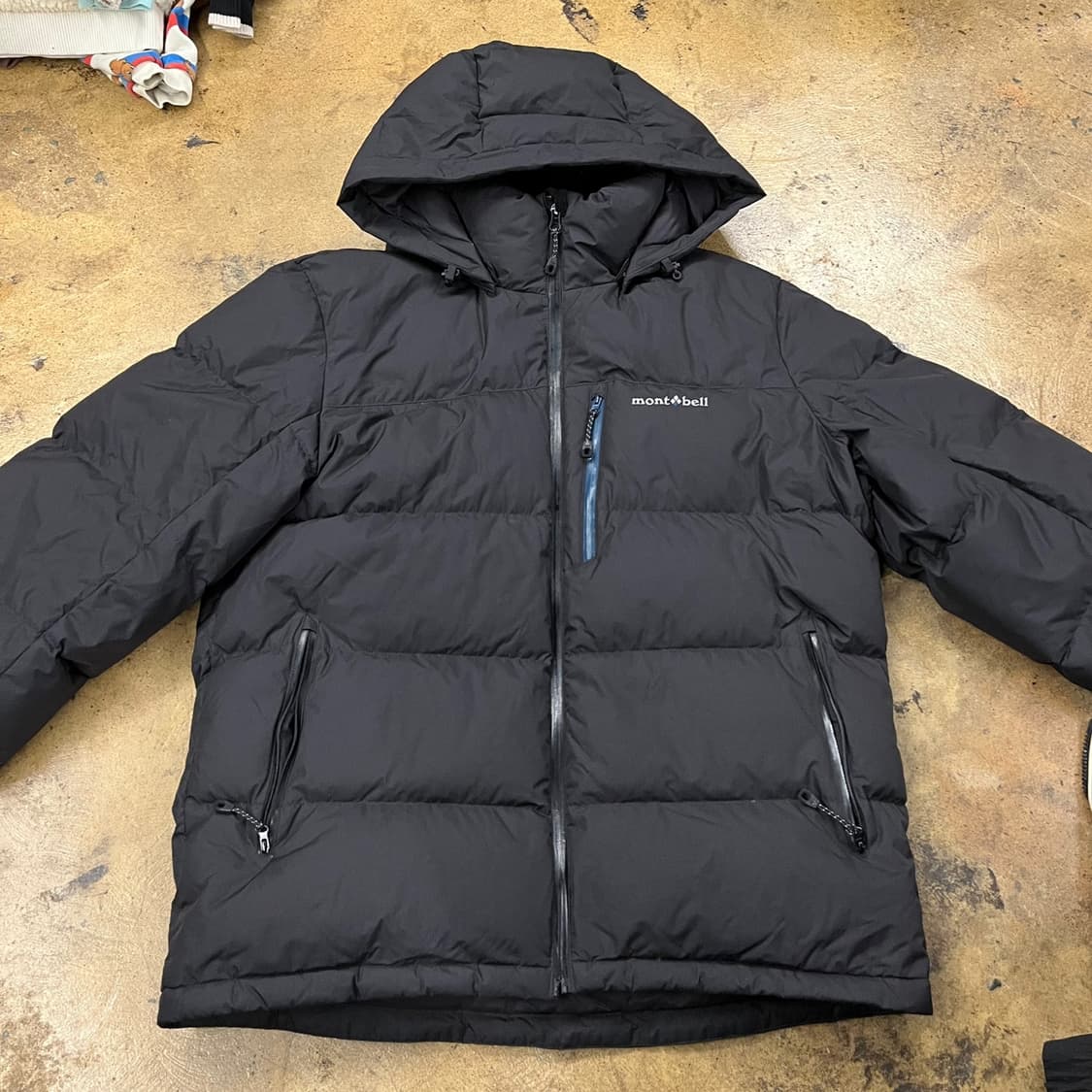 [정품/105] 몽벨 블랙 경량 후드 패딩 점퍼 b18 상품이미지3
