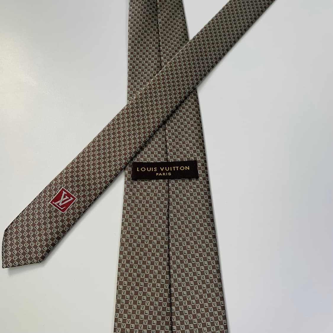 루이비통 다미에 명품넥타이 스몰 모노그램 A+등급 8.3cm 클래식룩 상품이미지6