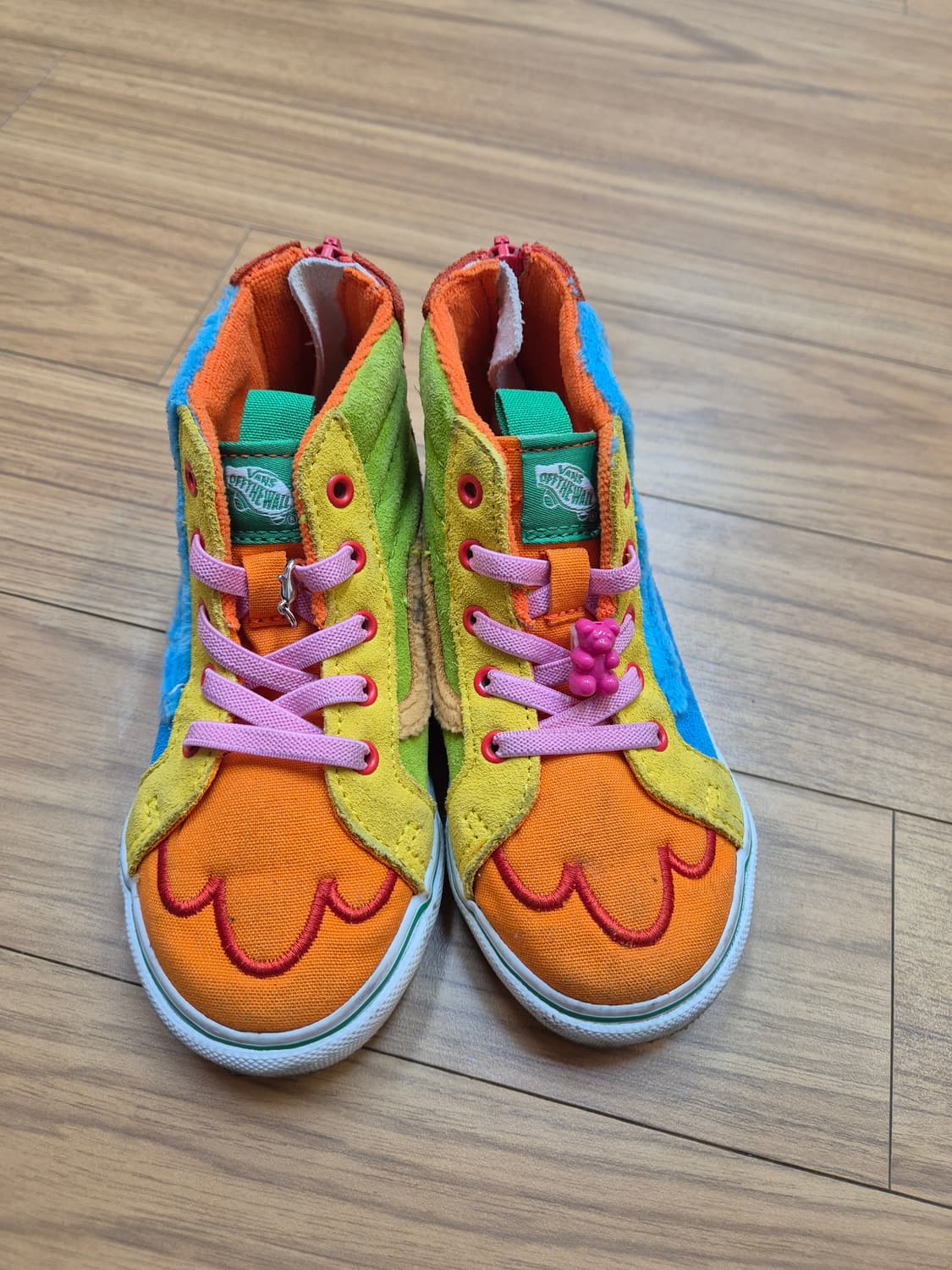 반스X세서미 스트리트 콜라보 유아용 운동화입니다. 알록달록한 색감에 쿠키 상품이미지1
