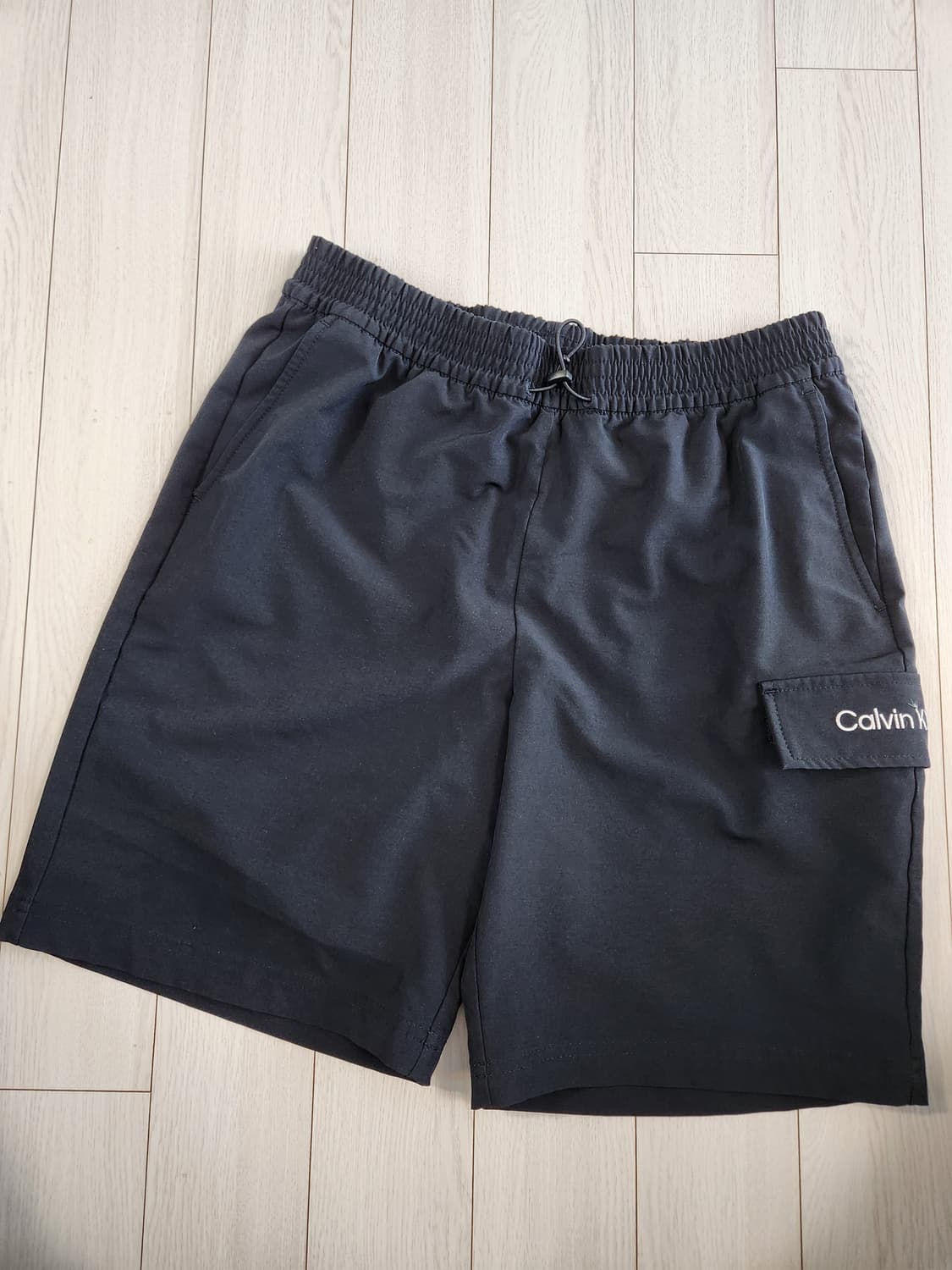 새상품급)캘빈클라인 우븐 반바지 사이즈m

여러 중고사이트에도 같이 판매 상품이미지1