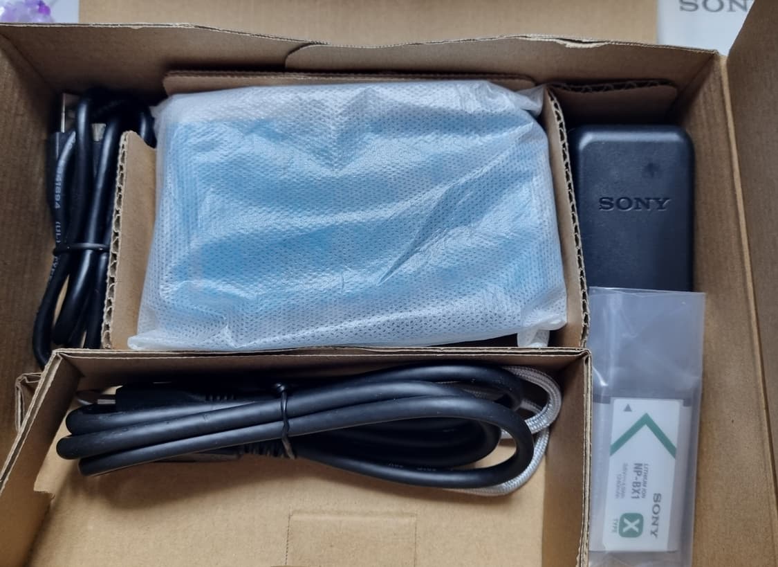 소니 HDR - GW66V 핸디캠 판매합니다 상품이미지10