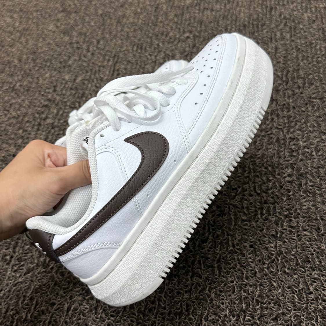 NIKE 나이키 코트 비전 알타 화이트 여성 운동화 240 상품이미지4