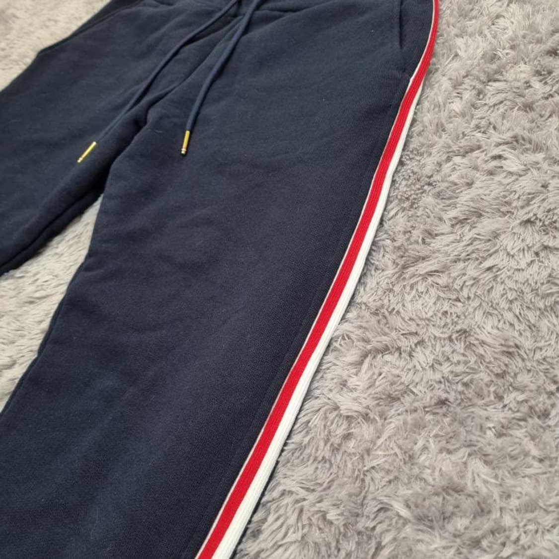 {클로젯}[1][새상품급]톰브라운 사이드 삼선 조거팬츠 상품이미지2