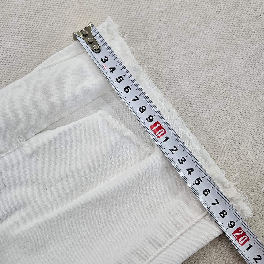 [70(28)] 게스 여성 절개 플레어 붓컷 화이트 팬츠 0114YH1 상품이미지10