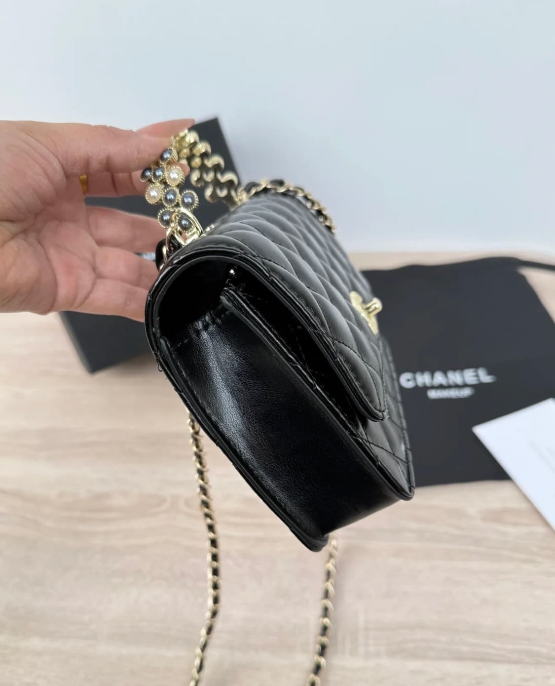 샤넬 뷰티 펄 진주 탑핸들 체인 크로스백 상품이미지5