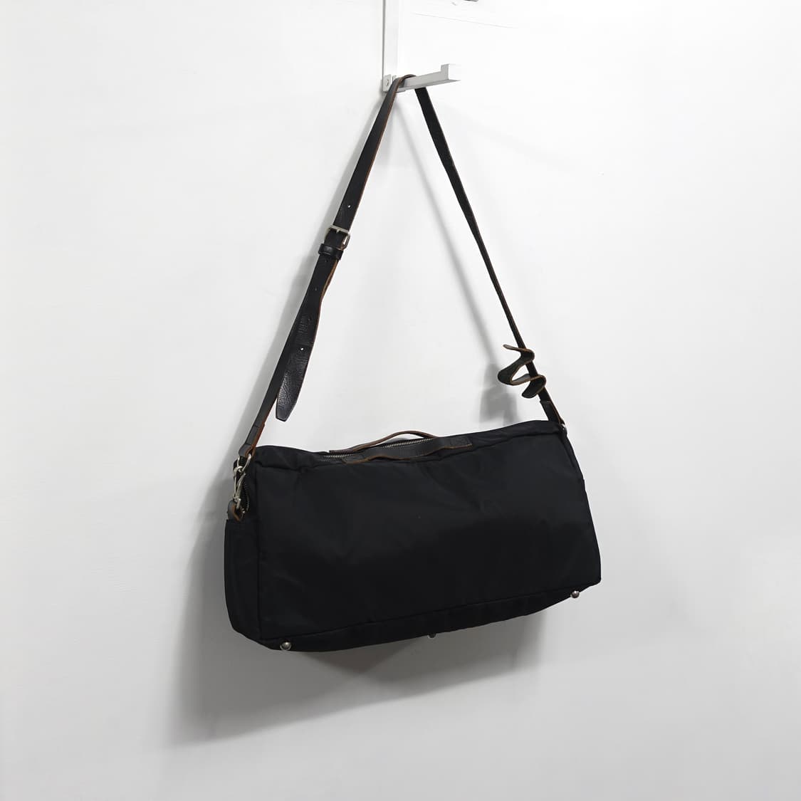 COMMEDESGARCONS 꼼데가르송 클래식 나일론 레더 크로스백 상품이미지4