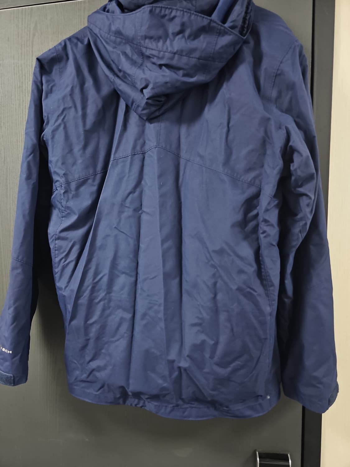 콜롬비아 정품 바람막이 내피 있음 100사이즈 팝니다 상품이미지3