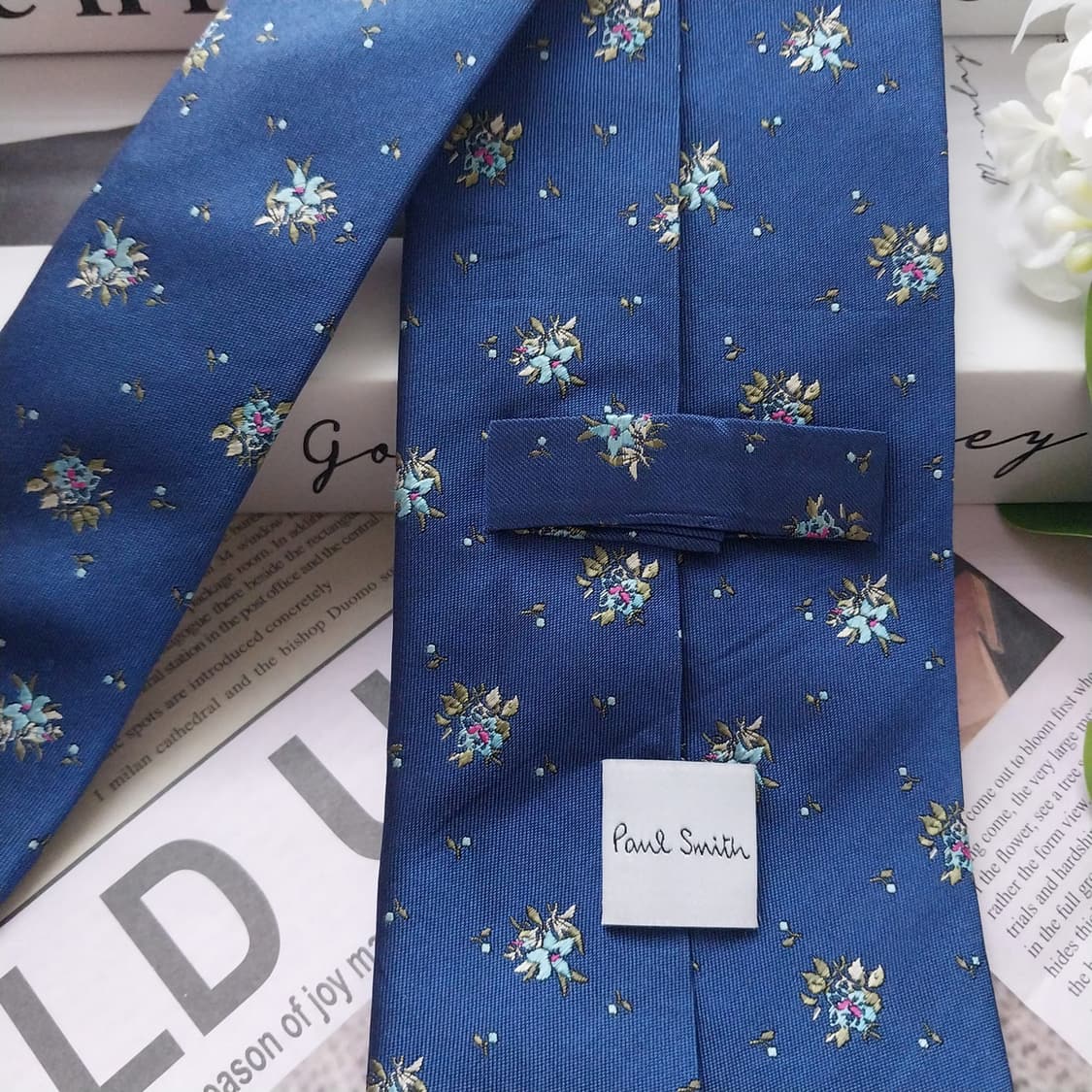 폴 스미스 실크 블루 플라워 자카드 넥타이 8cm A+등급 K1800
 상품이미지6