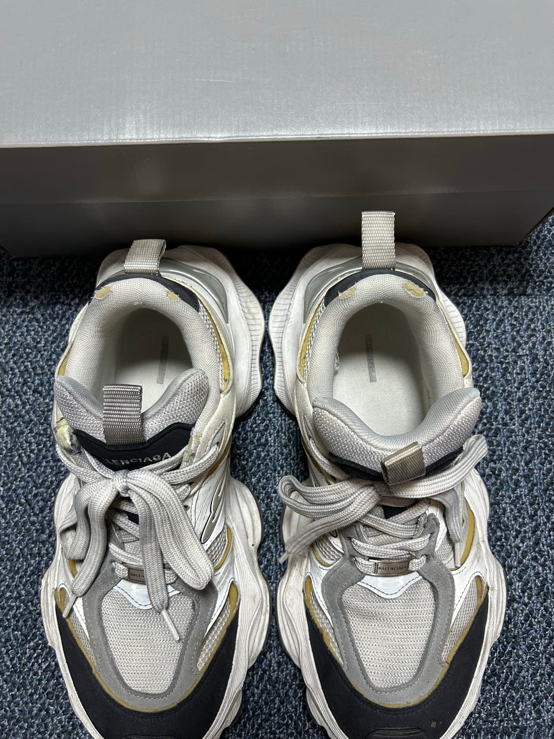 발렌시아가 카고 스니커즈 42사이즈 상품이미지2