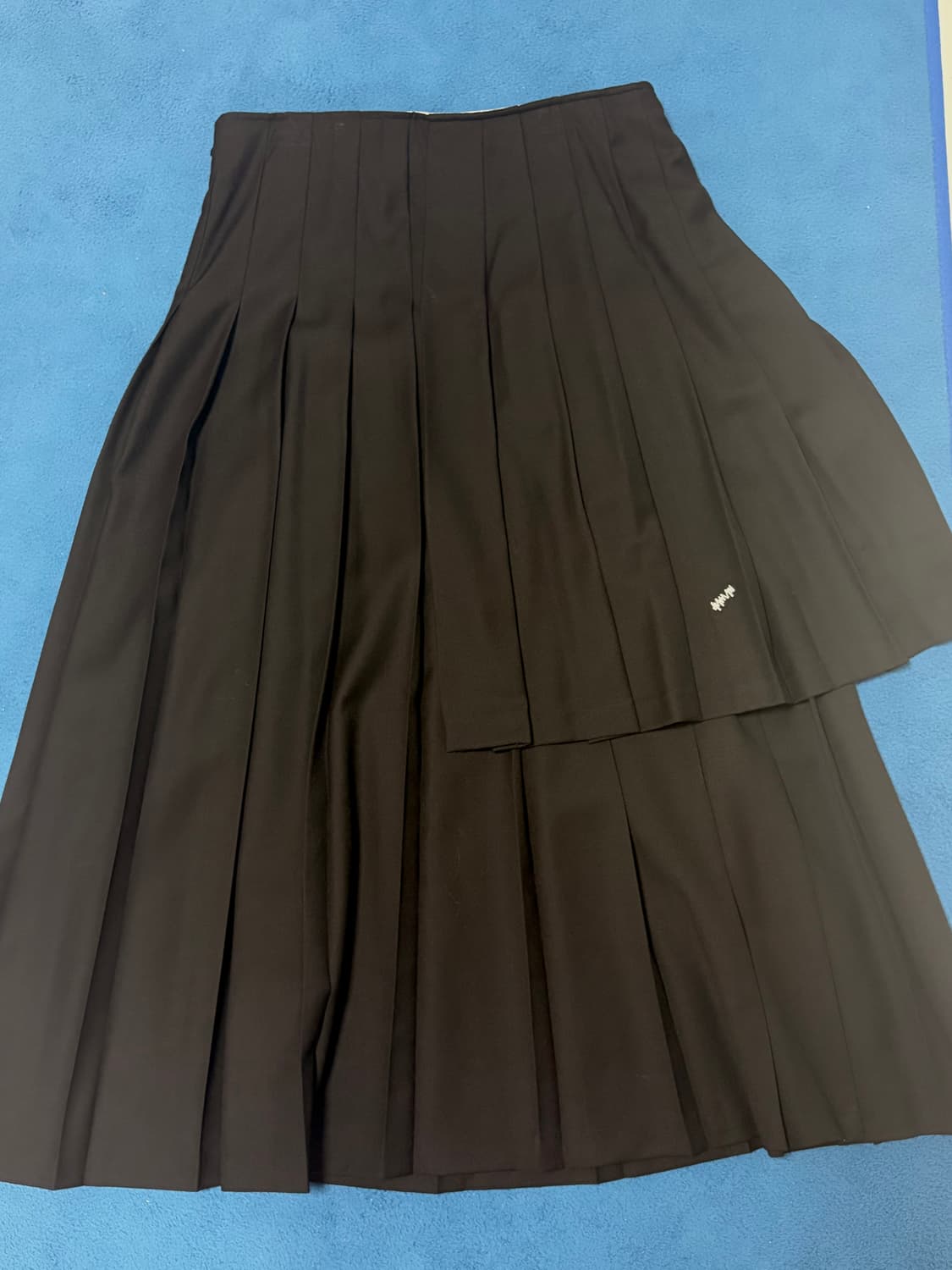 아더에러 스커트 상품이미지2