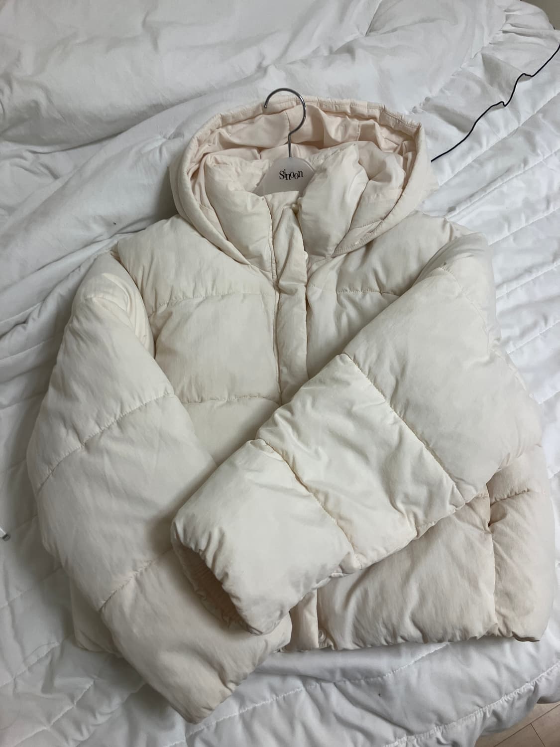 h&m 크림색 패딩 m사이즈  상품이미지1