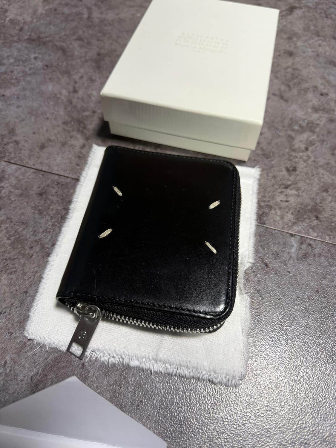 마르지엘라 지퍼 카드 지갑 정품 풀박스 상품이미지2