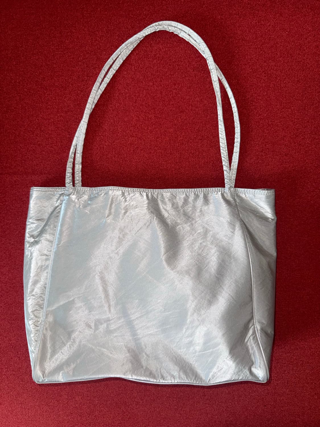 오디너리홀리데이 빅 숄더백 실버 상품이미지2