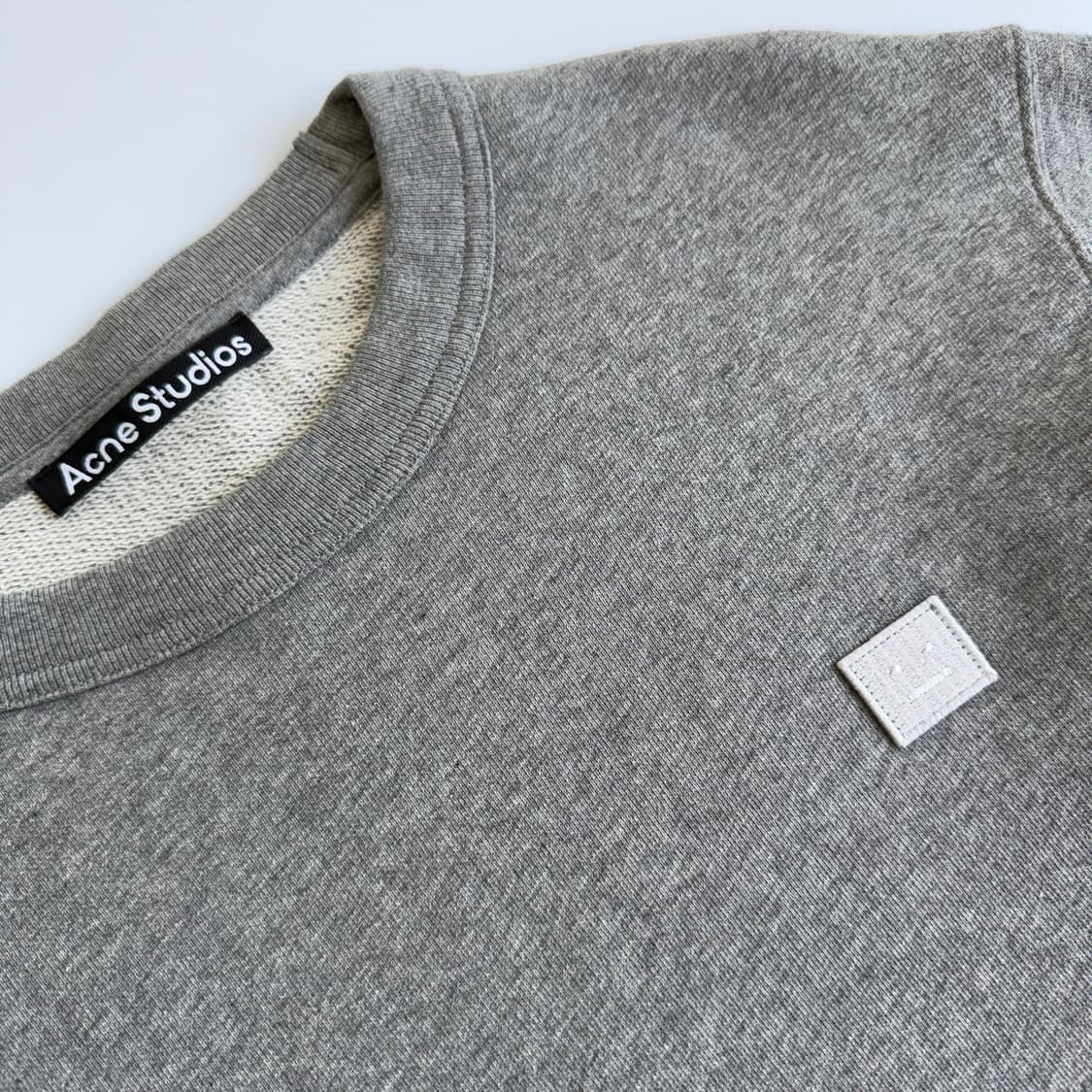 Acne Studios 아크네스튜디오 멜란지그레이 퓨어 페이스 맨투맨 상품이미지3