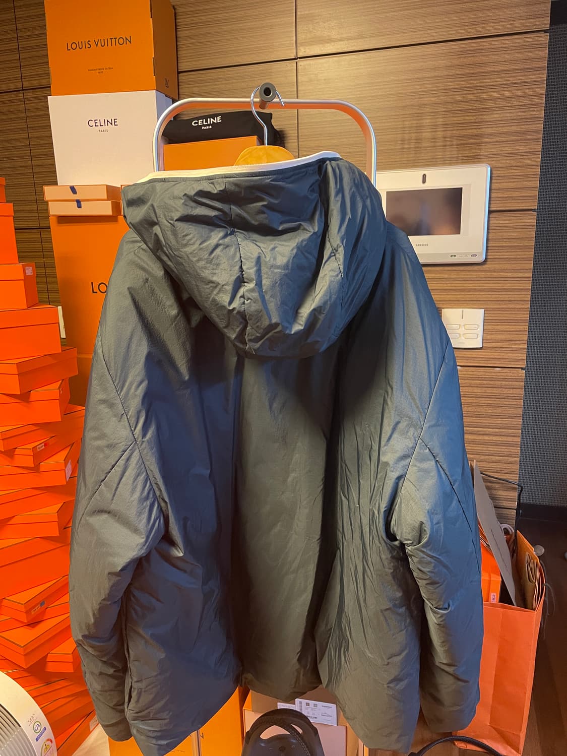 아크네 패딩 팝니다 상품이미지2