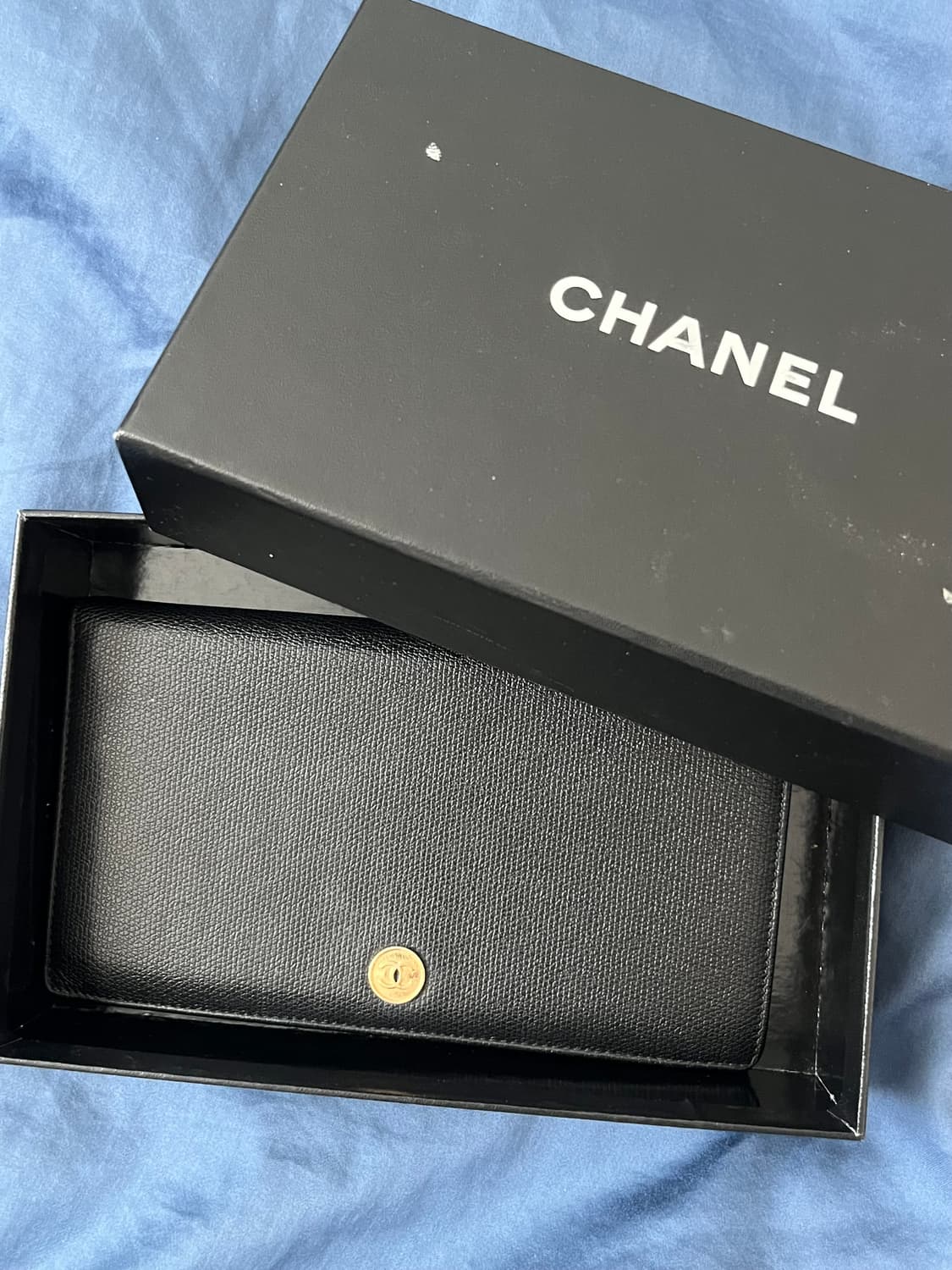 샤넬 빈티지 블랙 레더 클래식 반지갑 상품이미지1