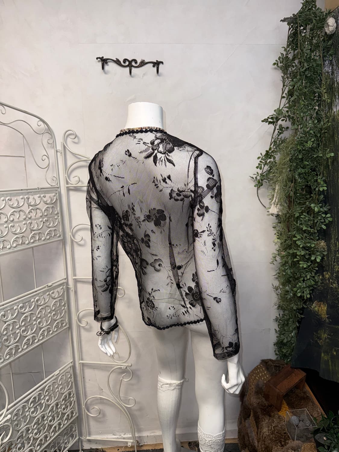 Black oriental floral lace button blouse 상품이미지2