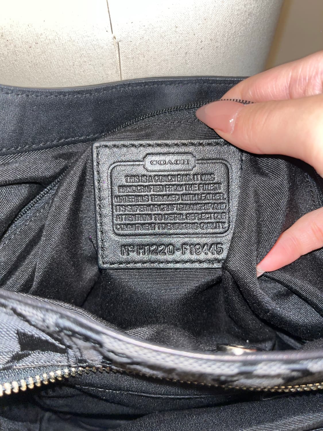 Coach Bacis All Black Shoulder bag 상품이미지9