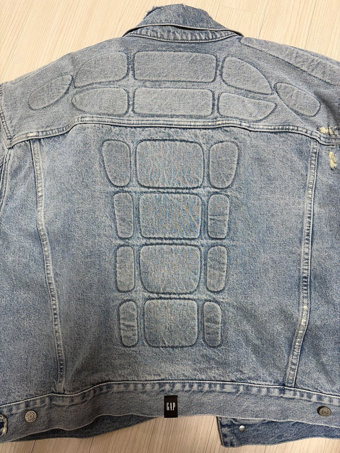 이지갭 발렌시아가 패디드 데님 자켓 연청 usa L 상품이미지4