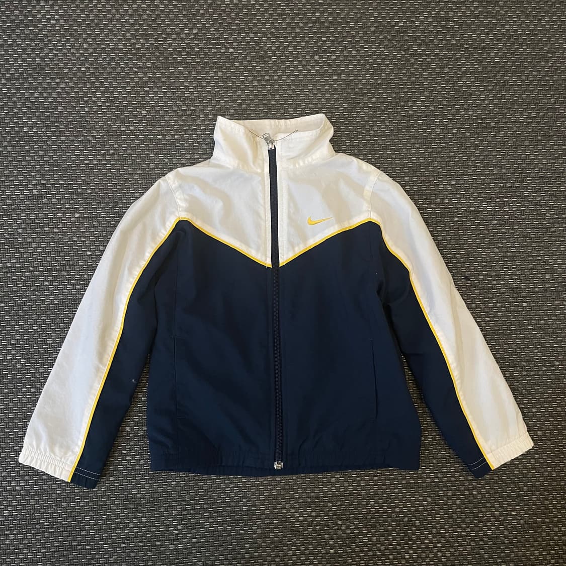 키즈 나이키 네이비 화이트 배색 로고 자수 바람막이 1 상품이미지1