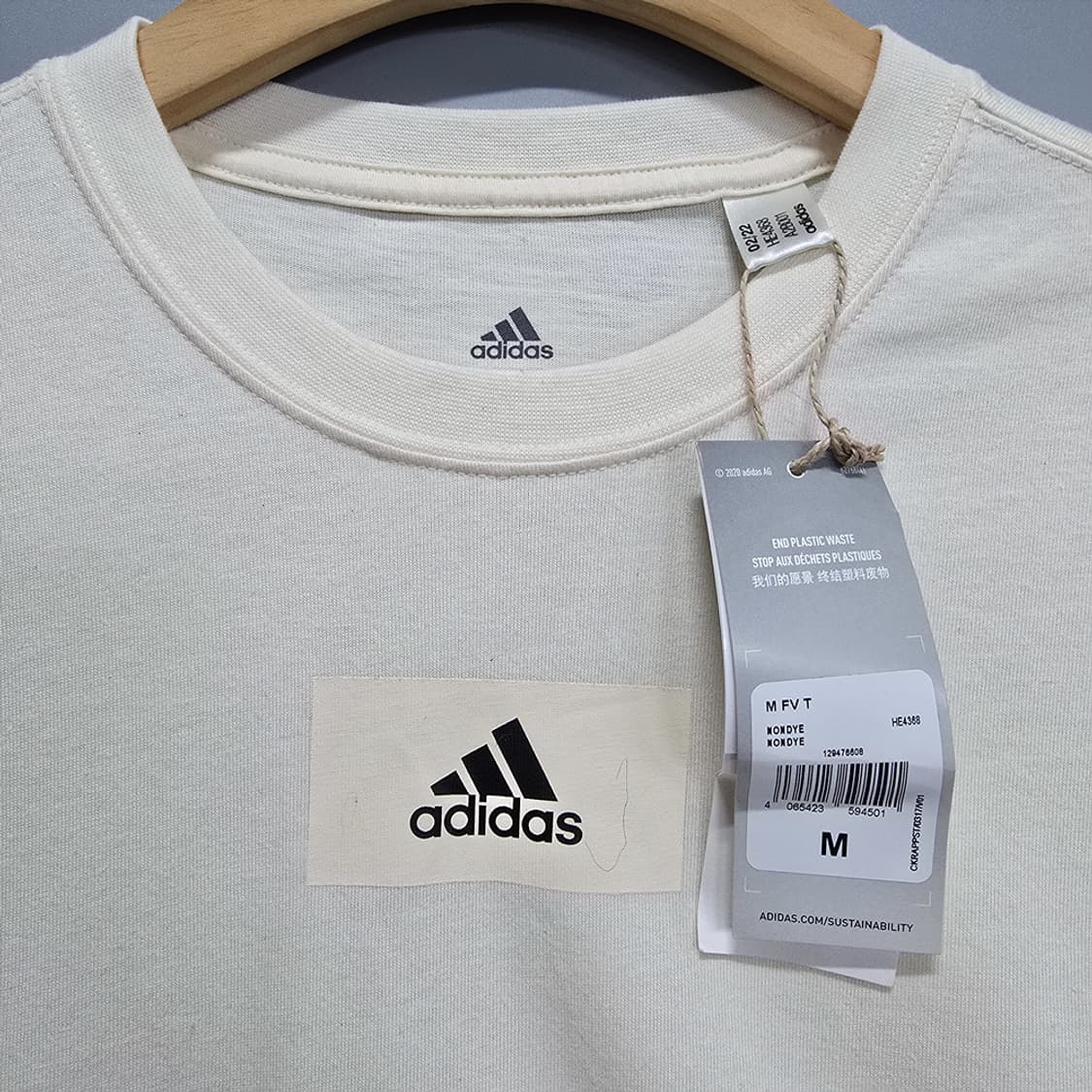 새제품)아디다스 센터 로고 코튼 반팔 티셔츠 M 상품이미지2