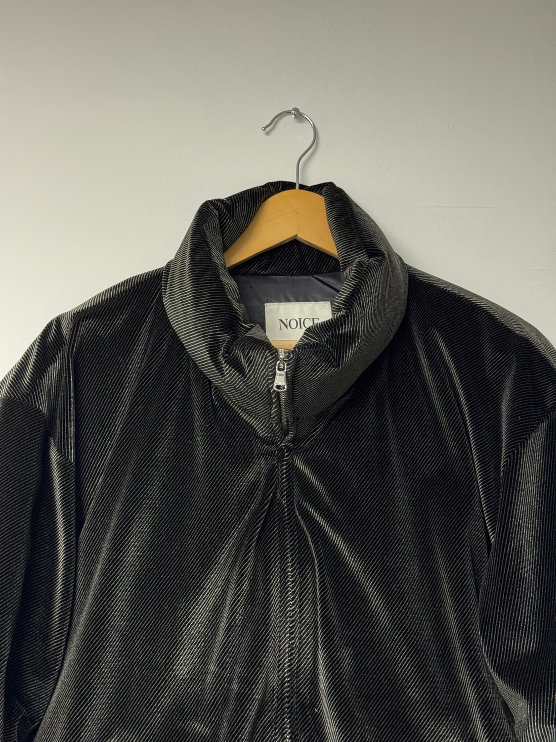 노이스 벨벳 구스다운 봄버 L 상품이미지4