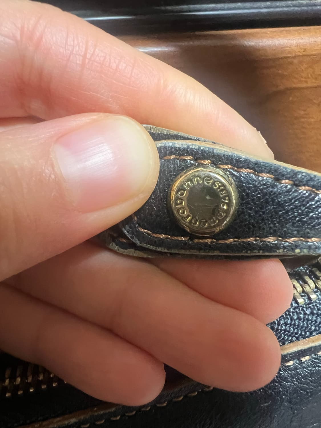 파코라반 빈티지 레더 숄더백 상품이미지5