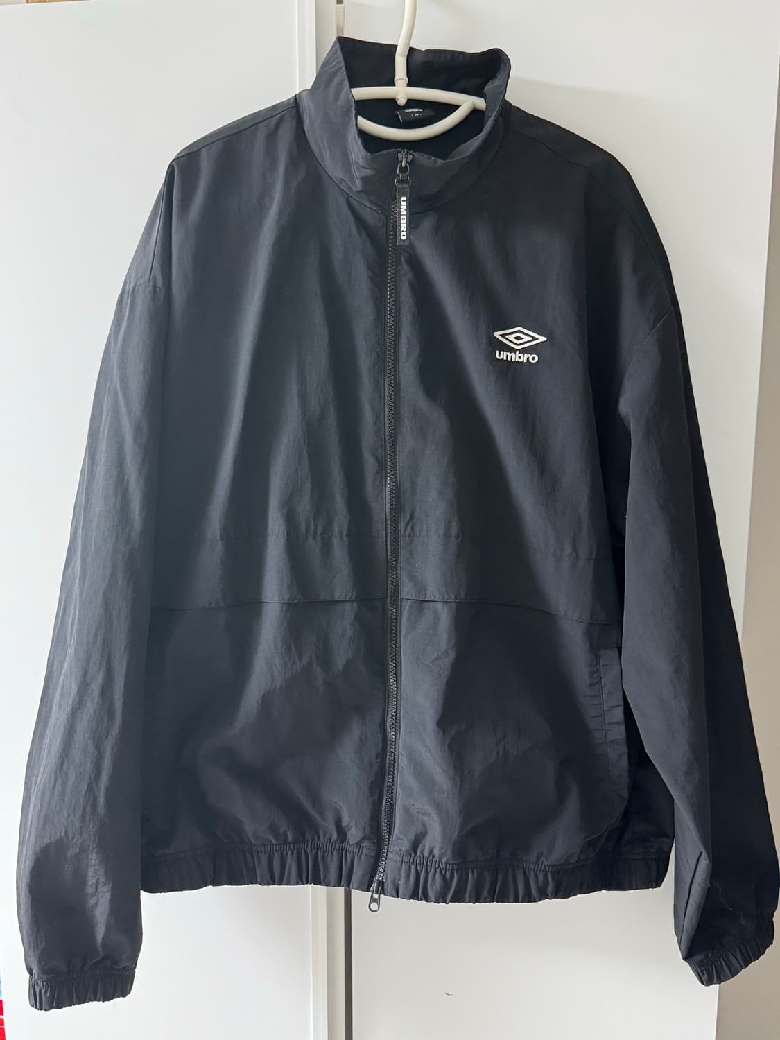 엄브로 바람막이 상품이미지1