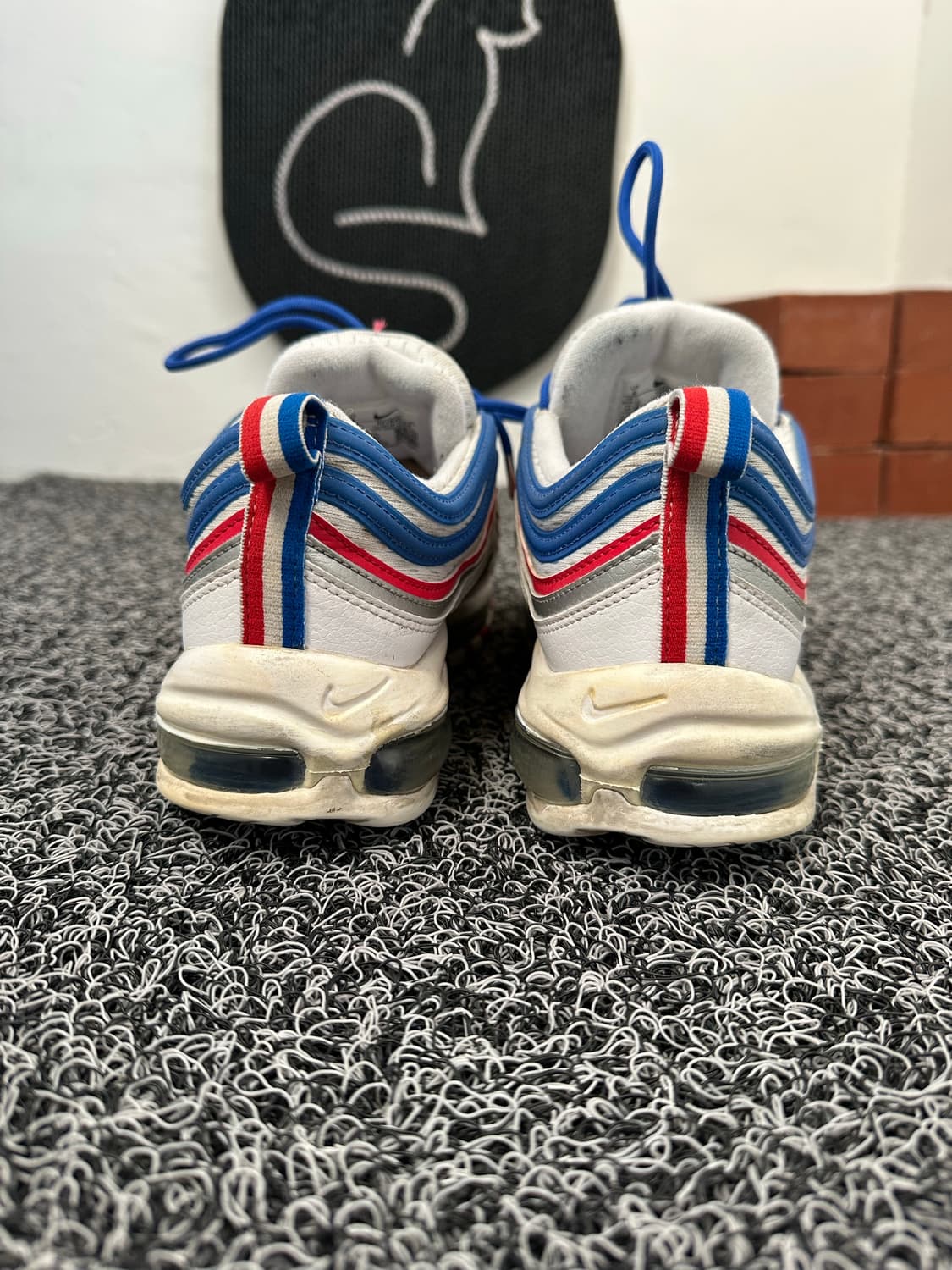 나이키 에어맥스 97 흰파빨 260mm 상품이미지3