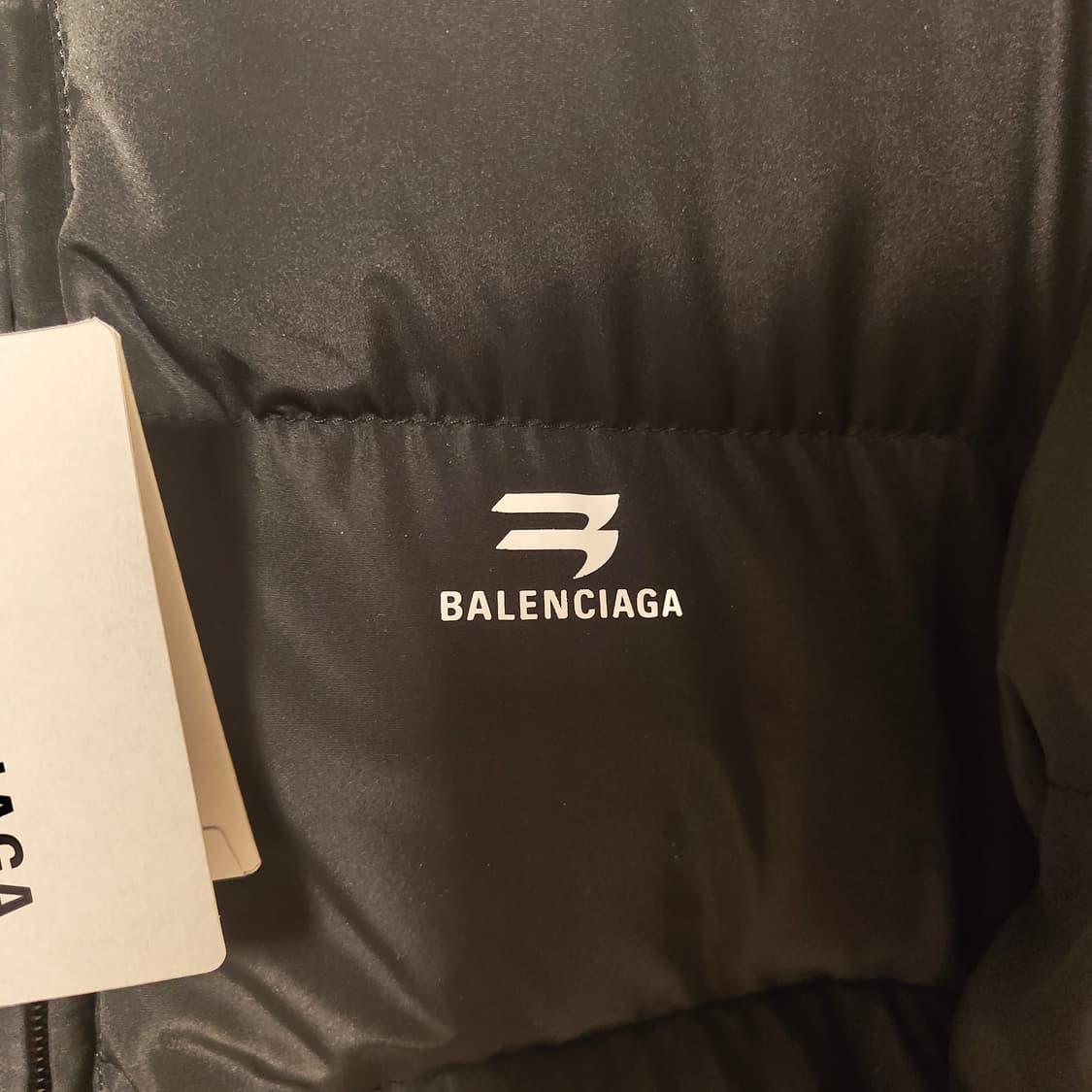 발렌시아가 스포티비 패딩 상품이미지3