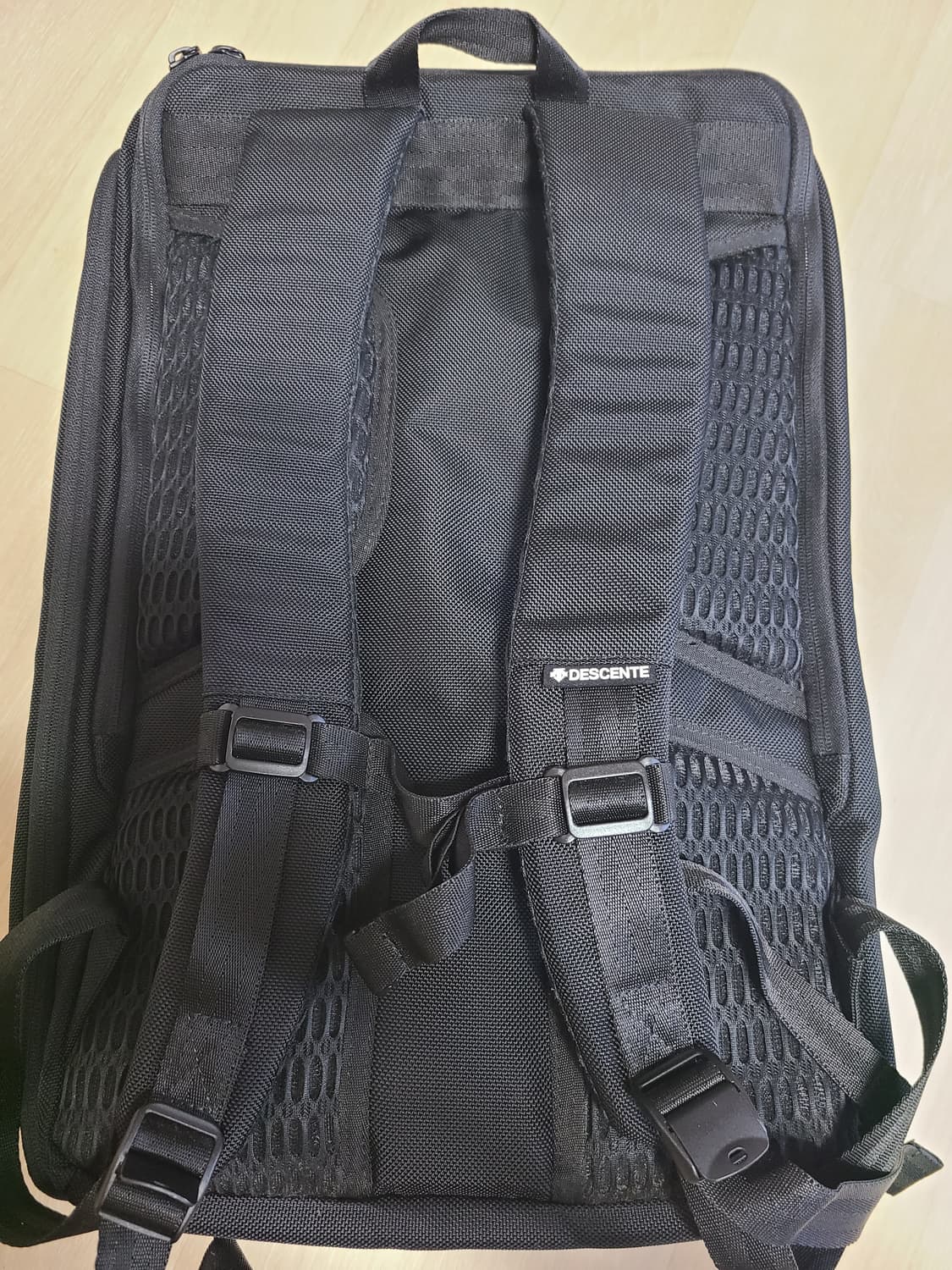 데상트 백팩 상품이미지2