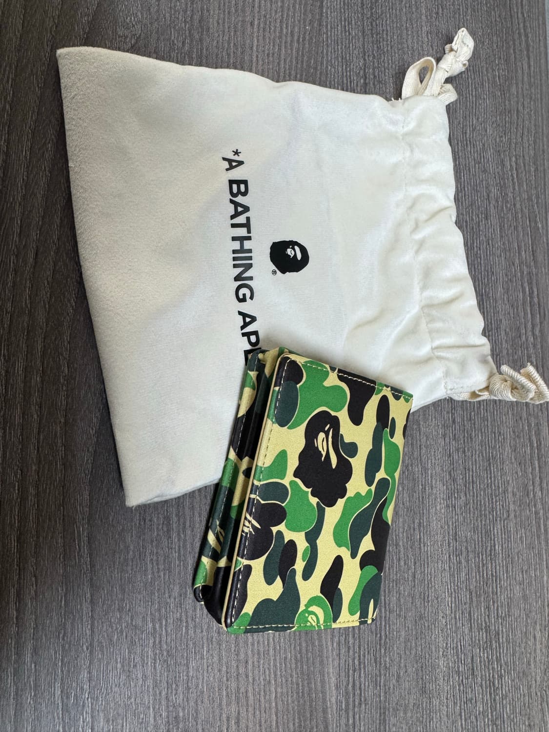 베이프 카모 지갑 코인 케이스 판매합니다.~~ 상품이미지1