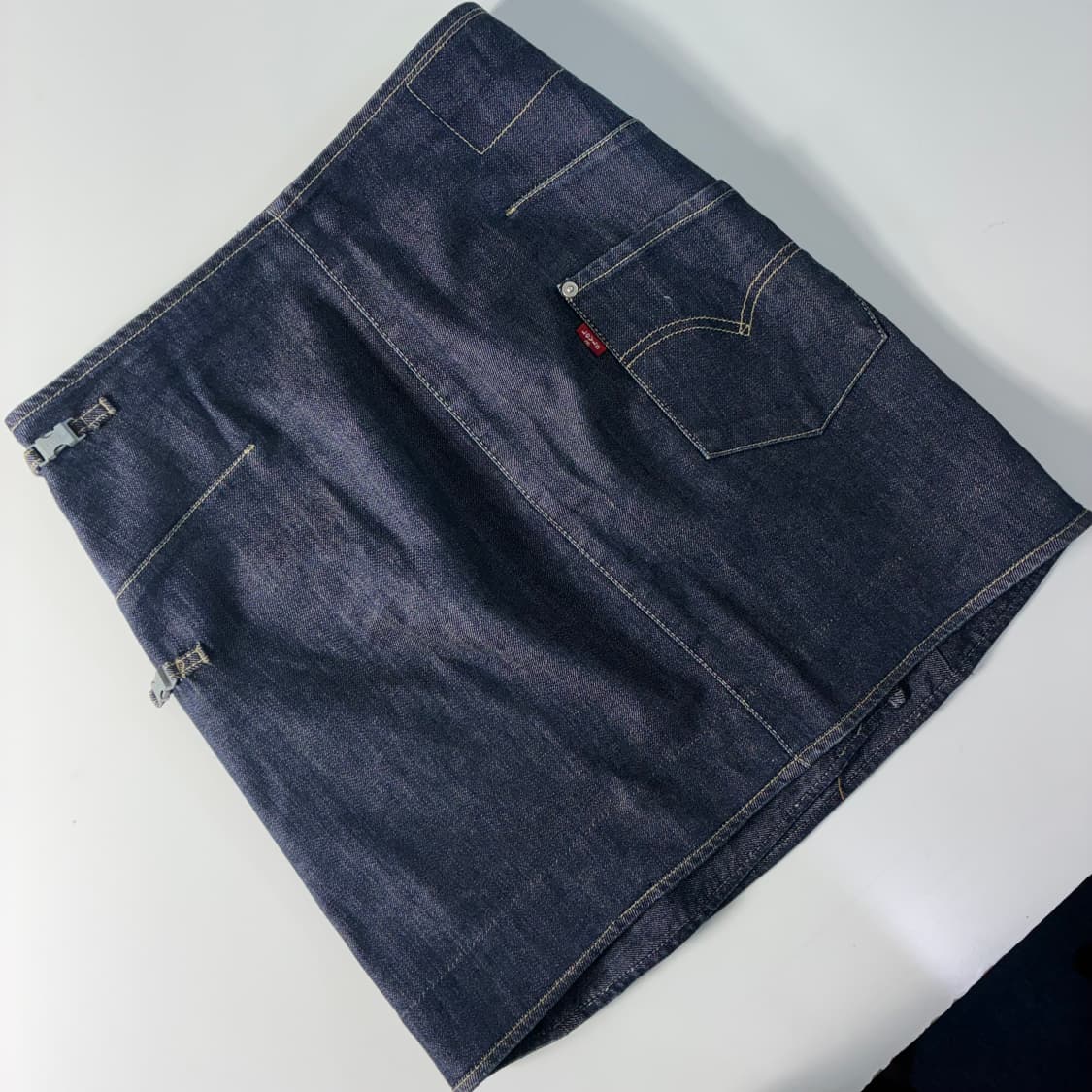 Levi's  리바이스 엔지니어드진 데님 랩 스커트 상품이미지2