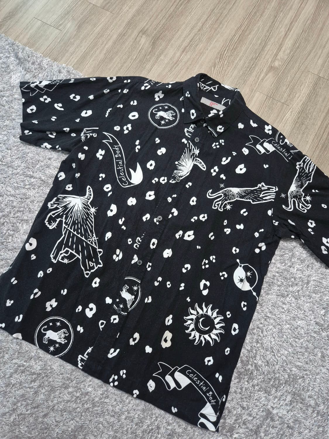 에잇세컨즈반팔셔츠 상품이미지1