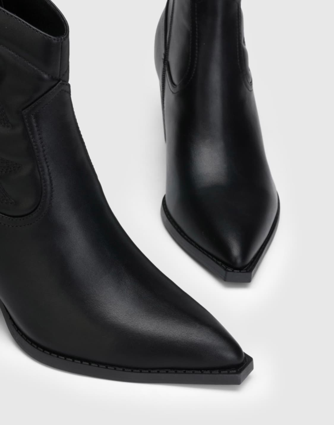 SOLID CHUNKY HEELED ANKLE COWBOY BOOTS 상품이미지2