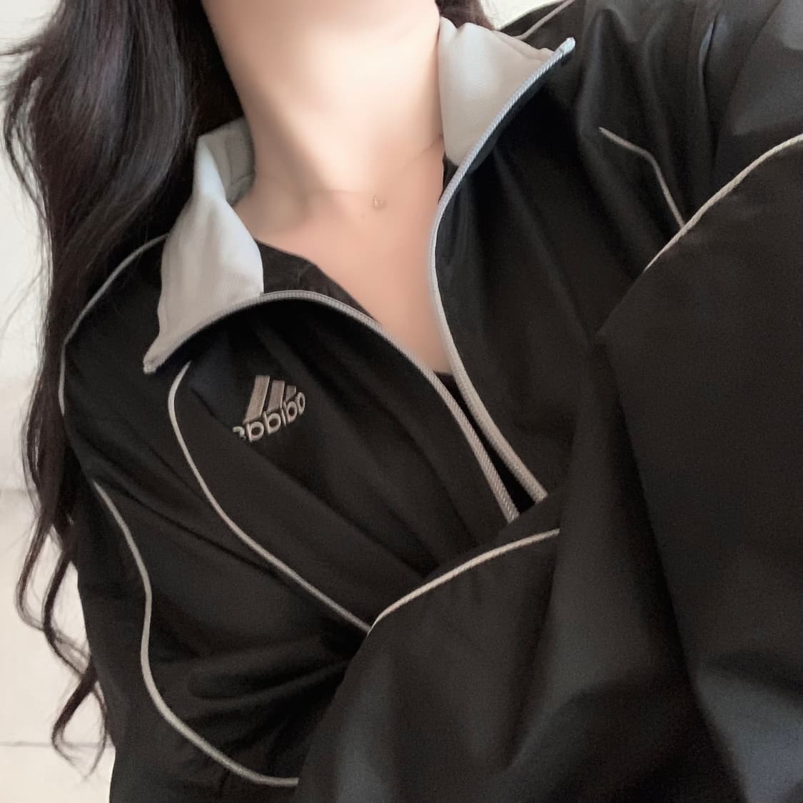아디다스 블랙 그레이 바람막이 상품이미지1