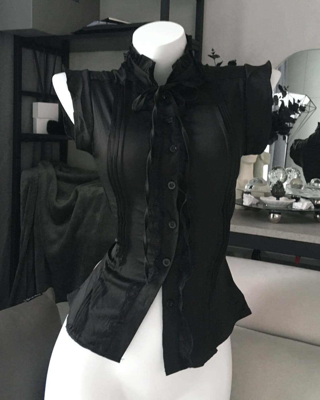 ༒ Lace gothic sleeveless shirt 상품이미지1