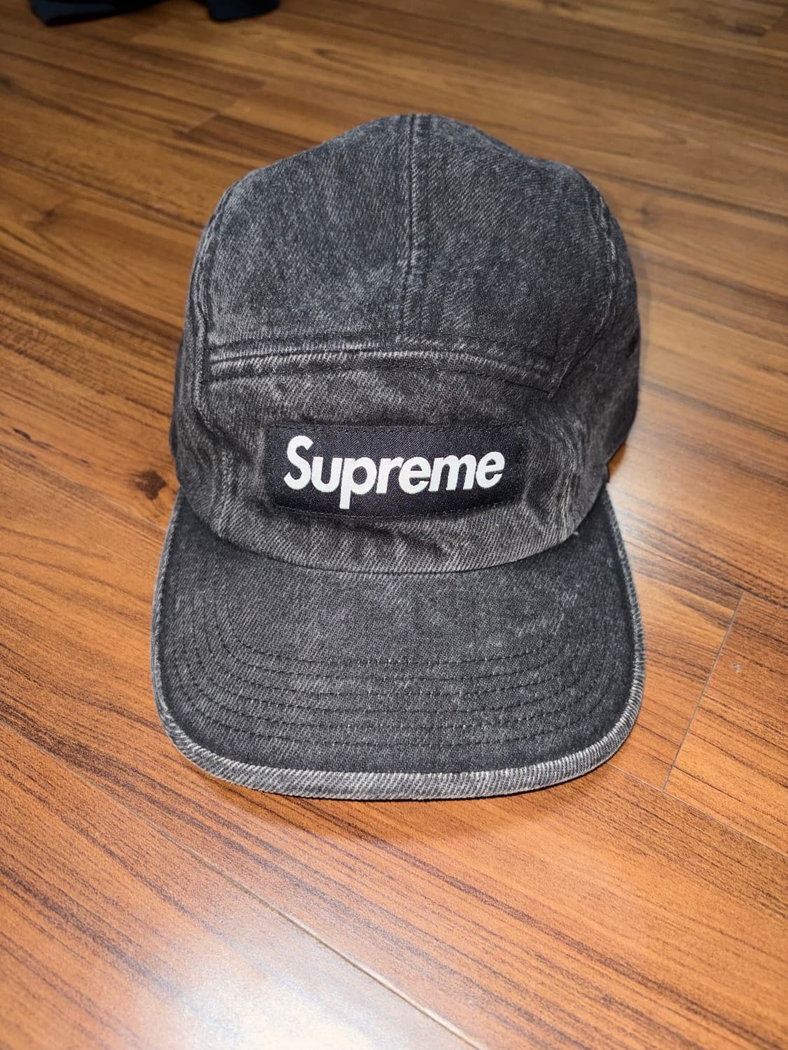 슈프림 데님 캠프캡 블랙 24SS 상품이미지1