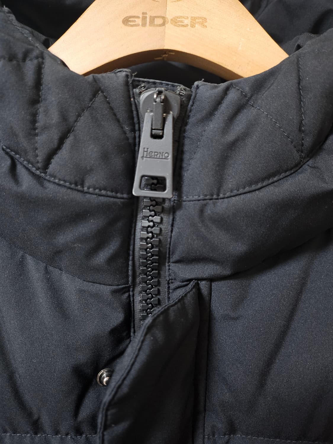 (매장정품)에르노 HERNO 구스남성롱패딩 고어윈드스토퍼 블랙 52 상품이미지2