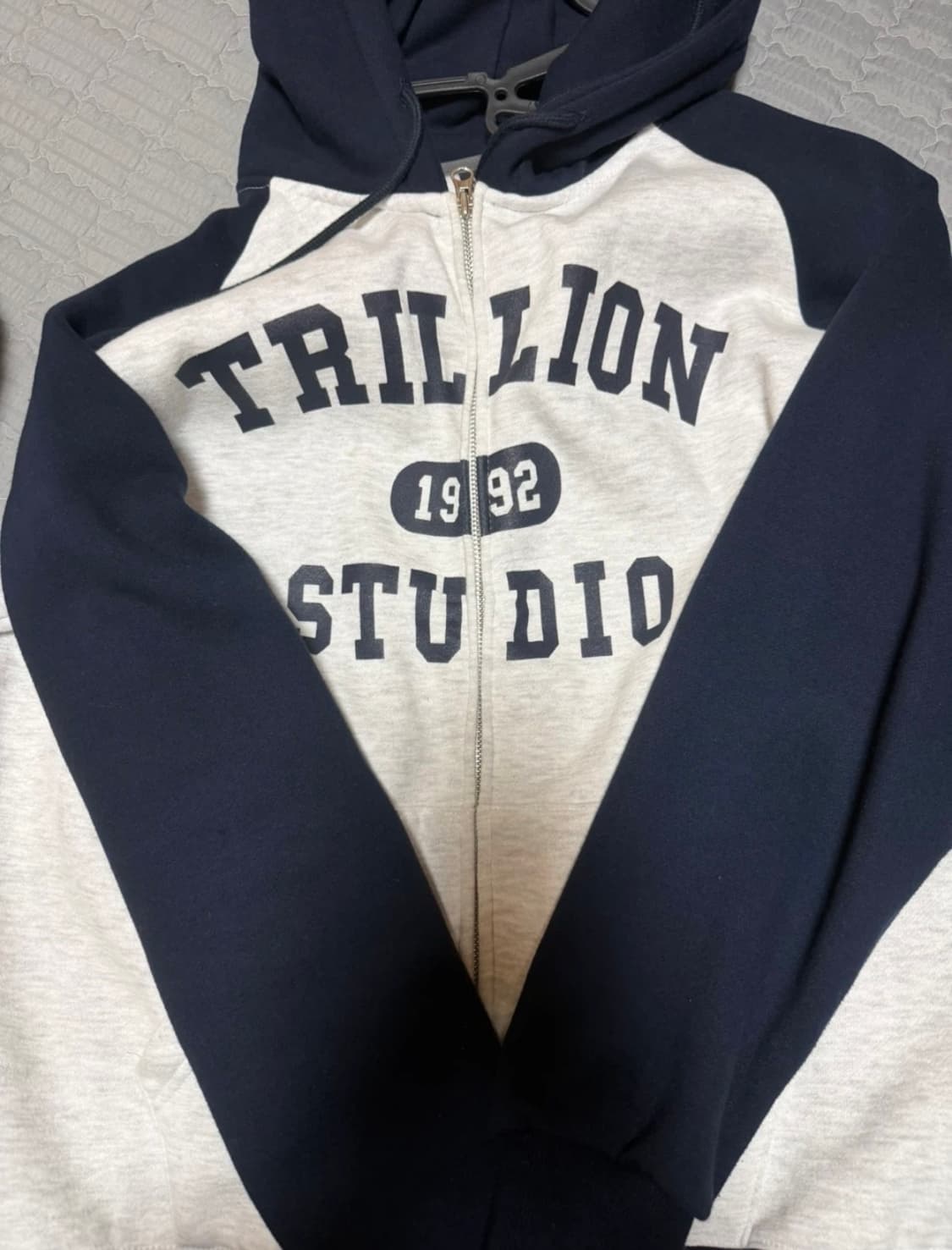 트릴리온 1992 그래픽 후드 상품이미지2