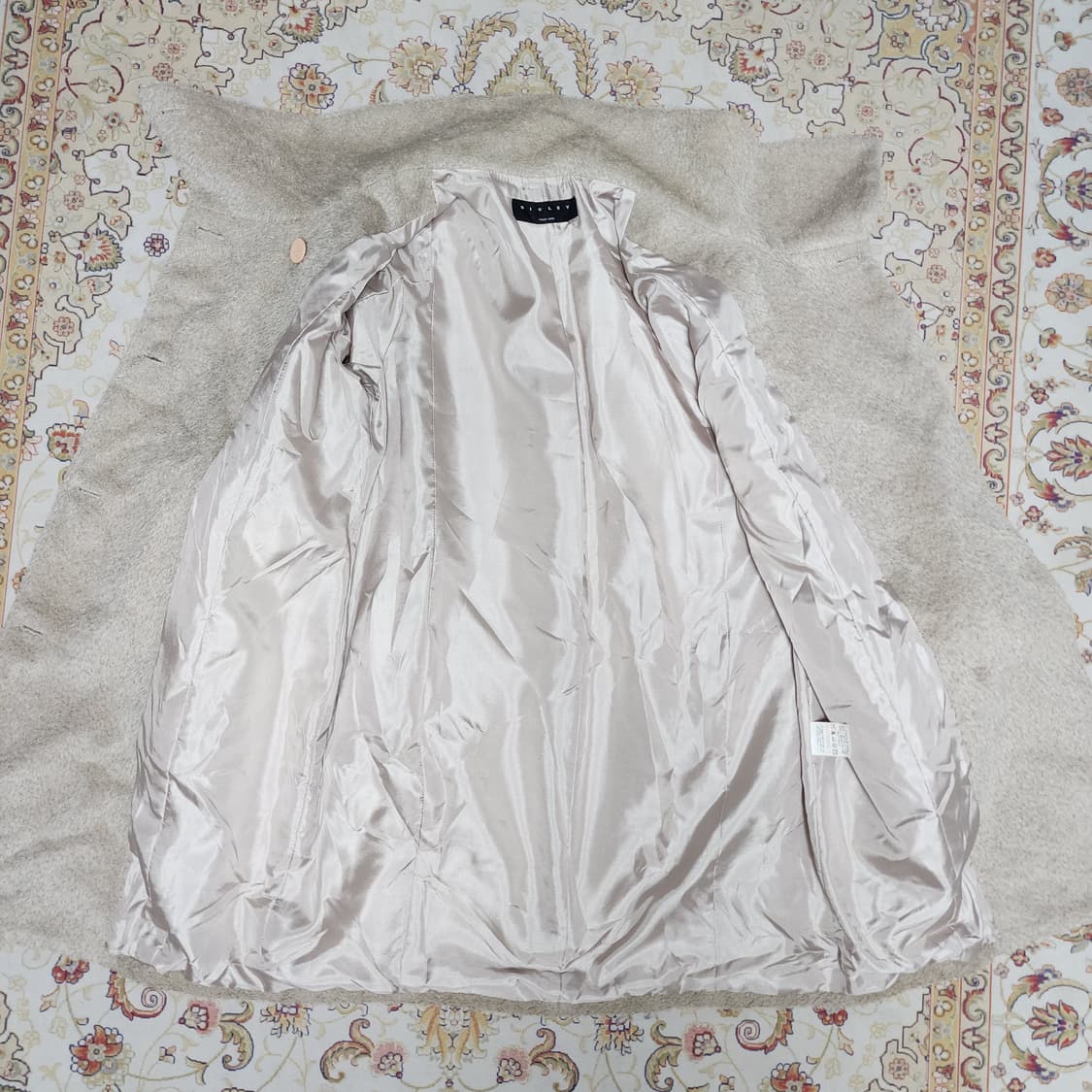 시슬리 울&앙고라 여성 코트
42 상품이미지2