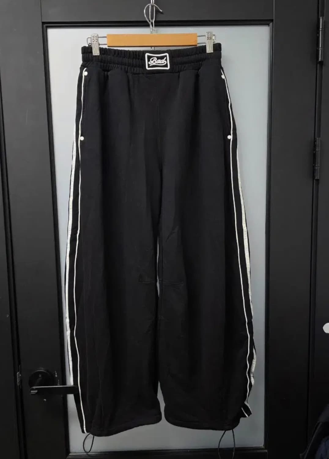 배드블러드 빌리 2 Way 커브드 조거 트라우져 트레이닝 팬츠 블랙 상품이미지4