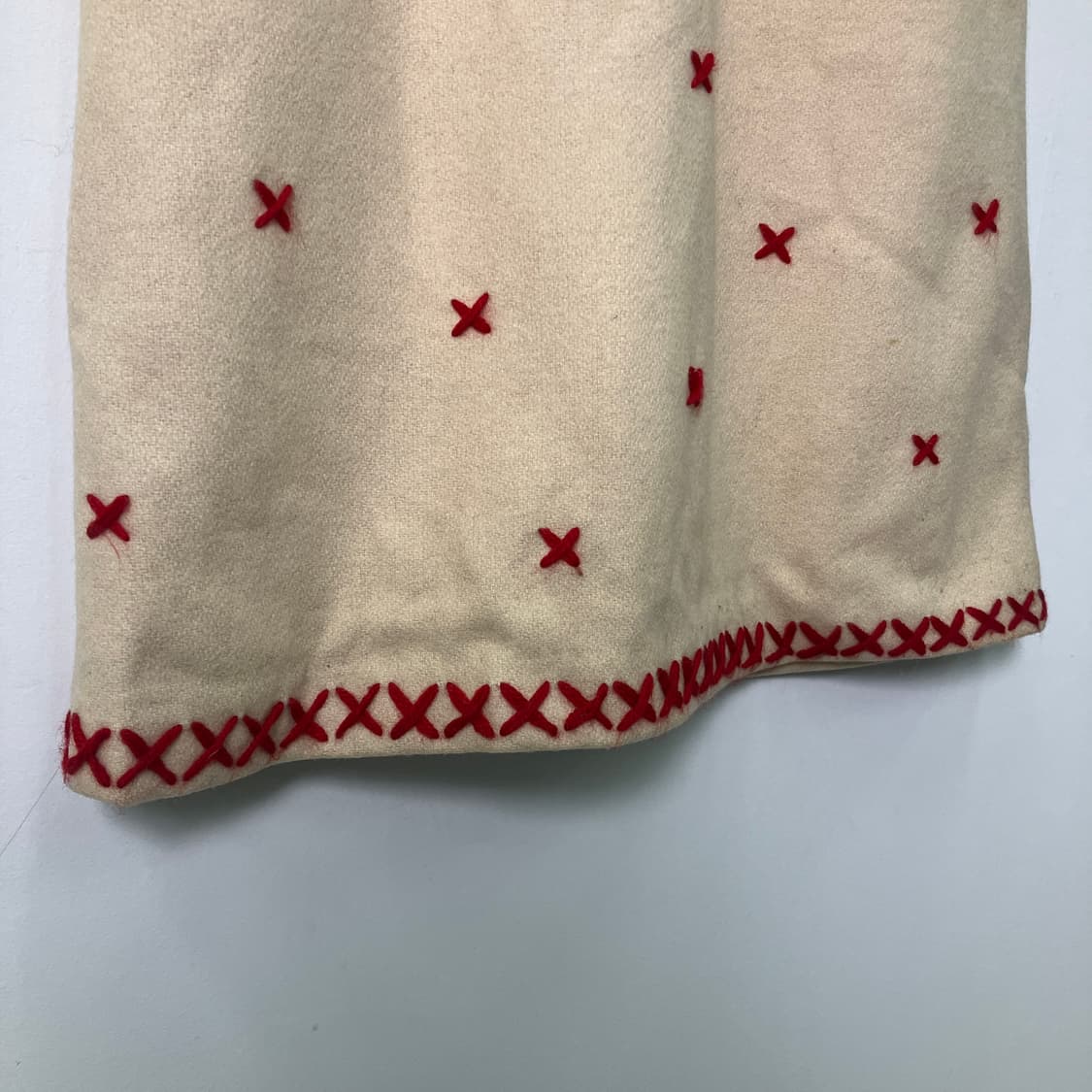 80's 이세이미야케 레드 스티치 울 스커트 상품이미지6