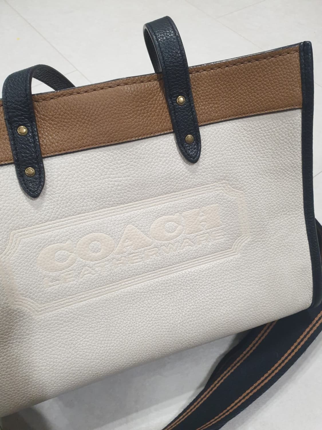 코치가방(토트, 크로스백) 상품이미지3